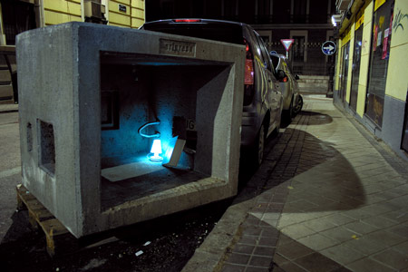 personal-reading-in-public3